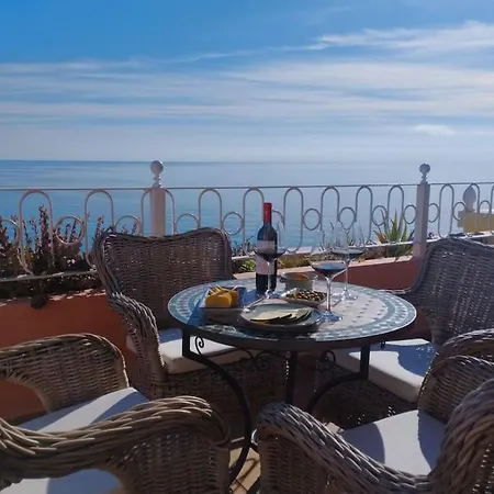 Apartman Amazing 3 Bedroom Townhouse Close To Burriana,