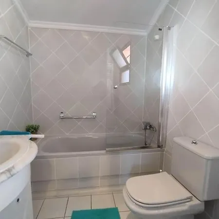 Apartment Amazing 3 Bedroom Townhouse Close To Burriana, Nerja