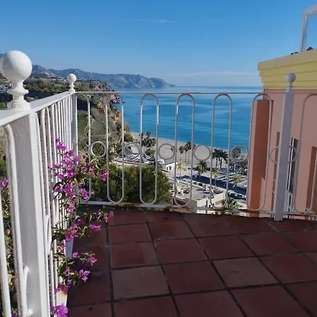 Amazing 3 Bedroom Townhouse Close To Burriana, * Nerja