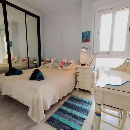 Apartman Amazing 3 Bedroom Townhouse Close To Burriana, Nerja