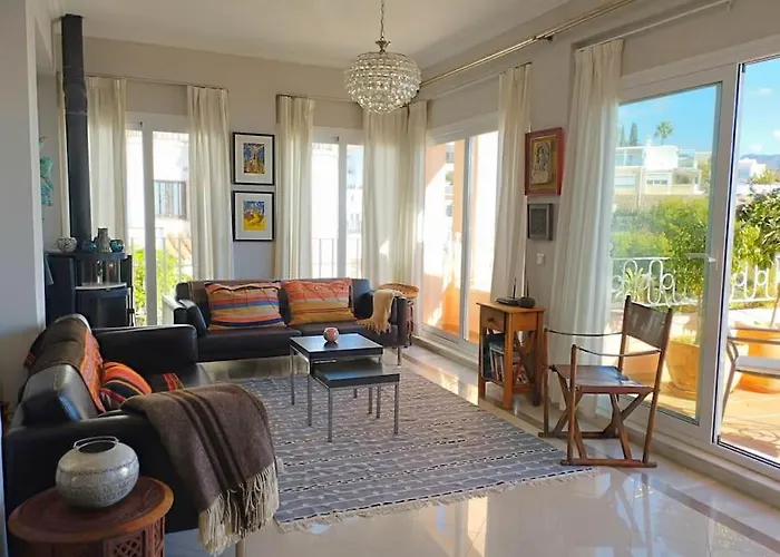 Amazing 3 Bedroom Townhouse Close To Burriana, 公寓 内尔哈