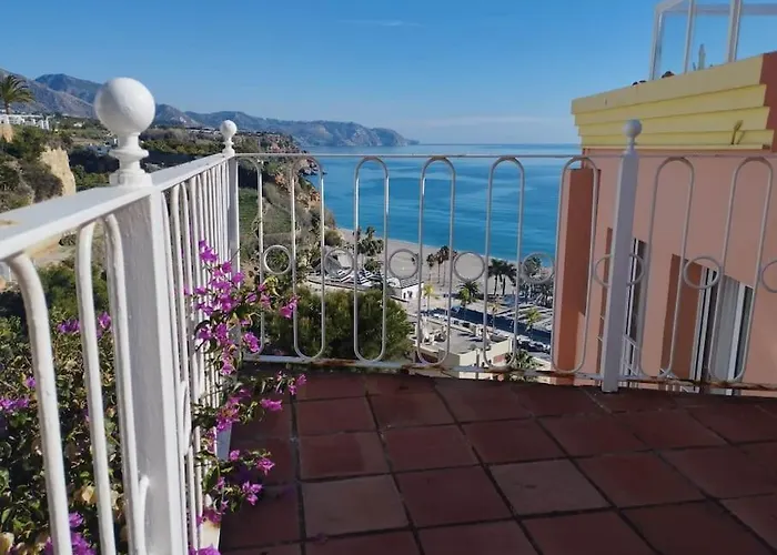 Amazing 3 Bedroom Townhouse Close To Burriana, * Nerja