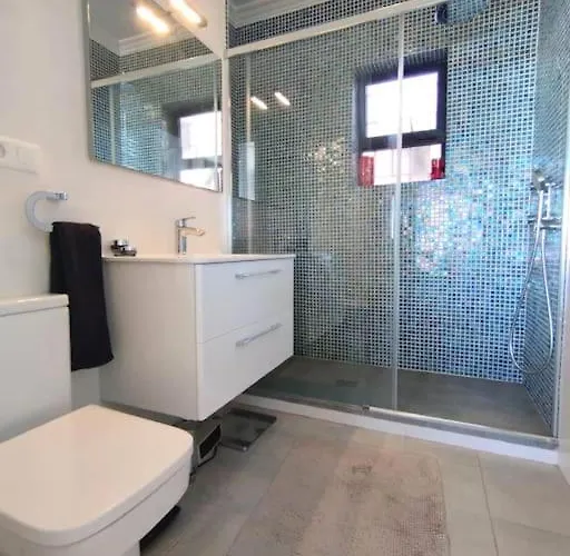 Amazing 3 Bedroom Townhouse Close To Burriana, 内尔哈