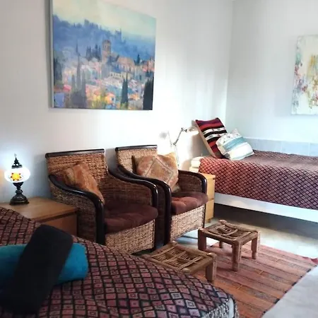 Апартаменты Amazing 3 Bedroom Townhouse Close To Burriana,